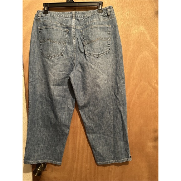 Talbots Denim - Talbots Capri Wide Leg Medium Wash Size 12